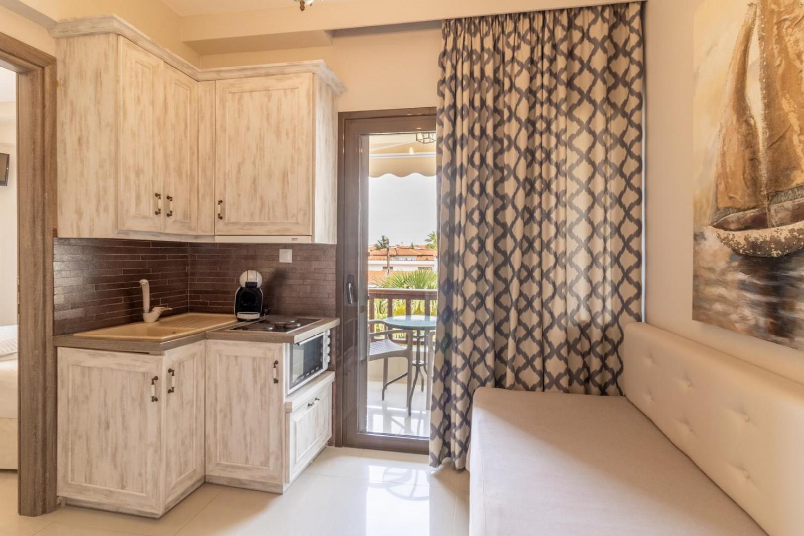 Kassandrinos Apartments Apostolos Nikiti  Exterior photo